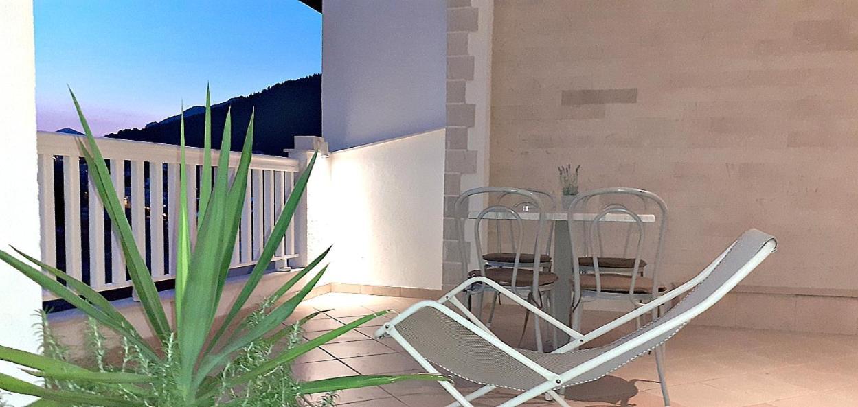 Apartments Villa Bonaca Baška Voda Habitación foto